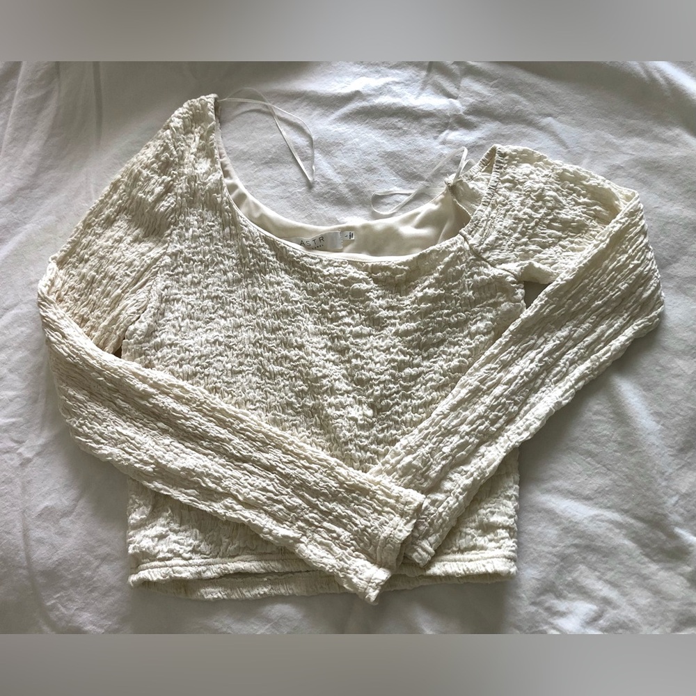 Astr Cream Textured Long Sleeve One-Side Off Shoulder Scoop-Neck Top